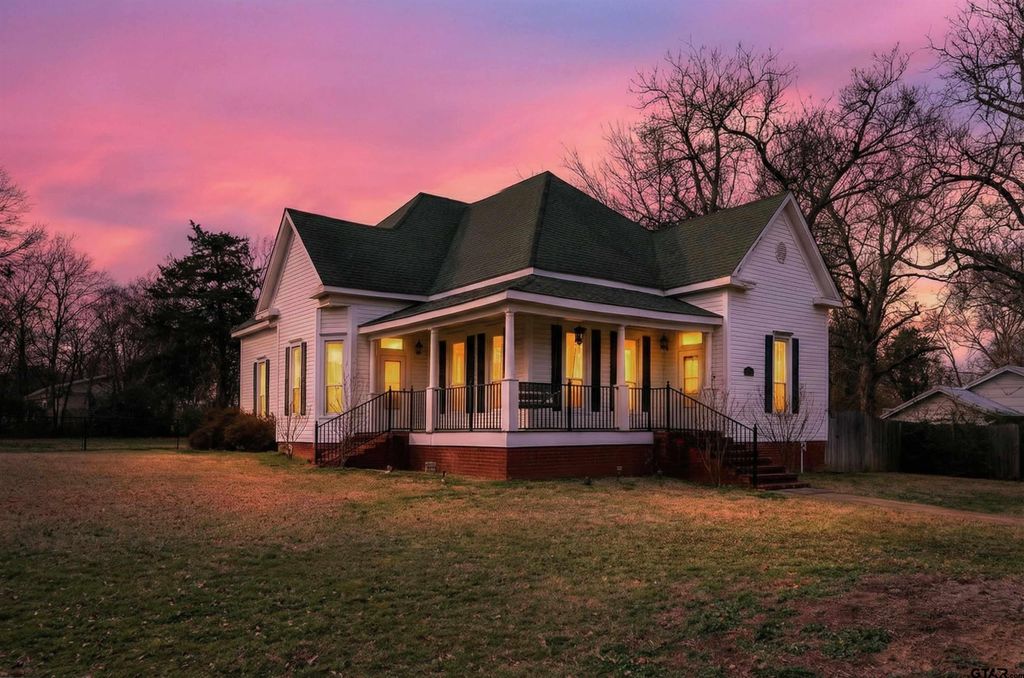 517 S Boyd, Lindale, TX 75771