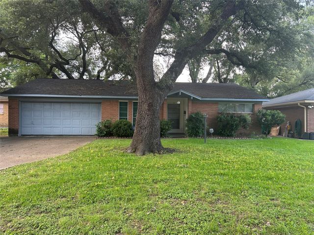 806 Mosher Lane, Houston, TX 77088