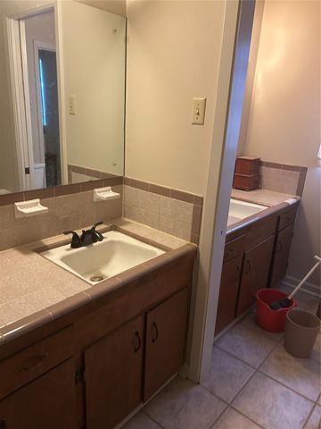 806 Mosher Lane, Houston, TX 77088