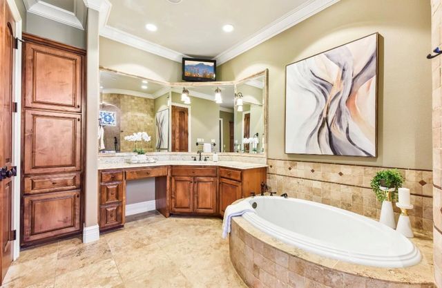 259 Chimney Cove DR, Marble Falls, TX 78654