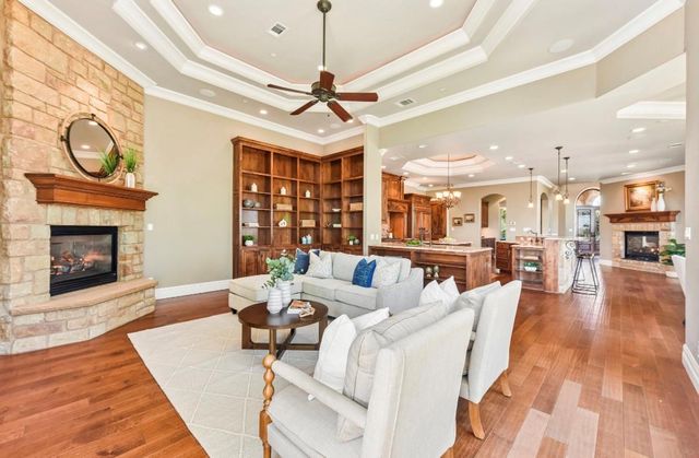 259 Chimney Cove DR, Marble Falls, TX 78654