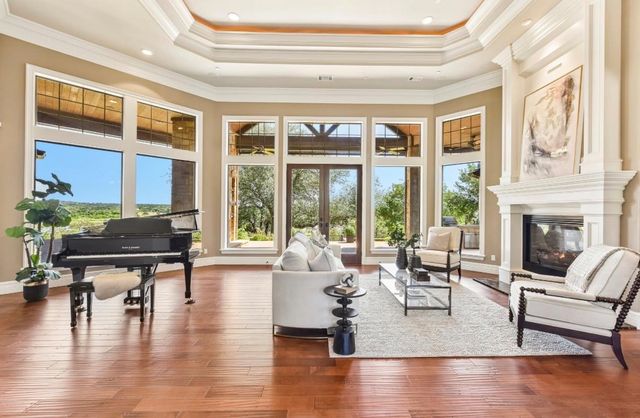 259 Chimney Cove DR, Marble Falls, TX 78654