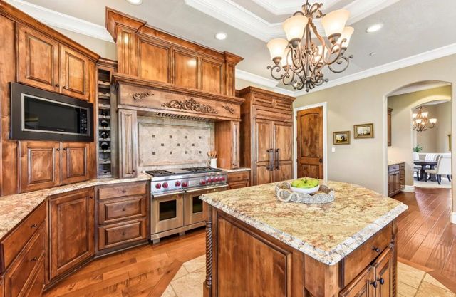 259 Chimney Cove DR, Marble Falls, TX 78654