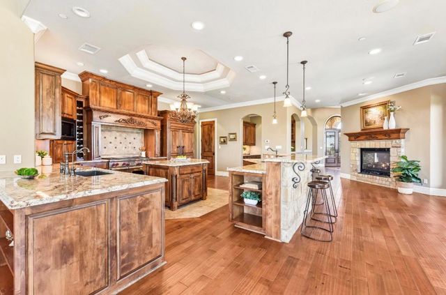 259 Chimney Cove DR, Marble Falls, TX 78654