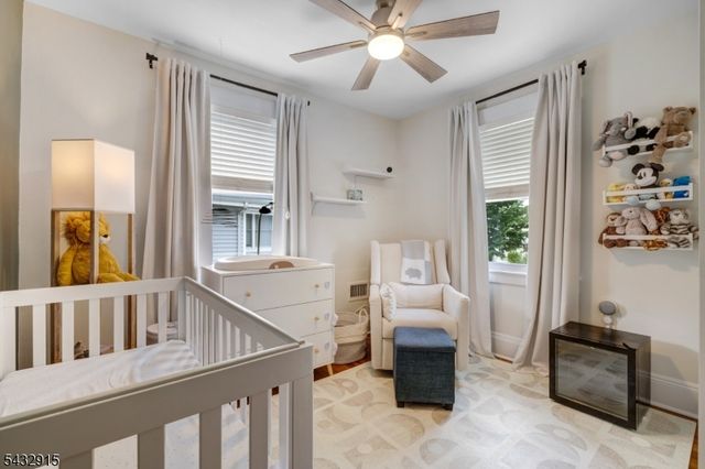 6 Pershing Ct, Ridgefield Park Village, NJ 07660