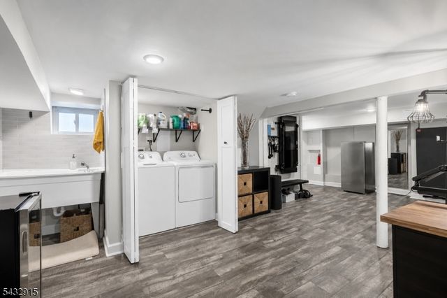 6 Pershing Ct, Ridgefield Park Village, NJ 07660