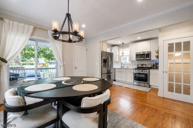6 Pershing Ct, Ridgefield Park Village, NJ 07660
