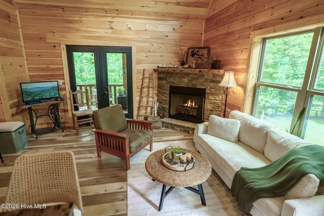 680 Deerfield Drive, Murphy, NC 28906