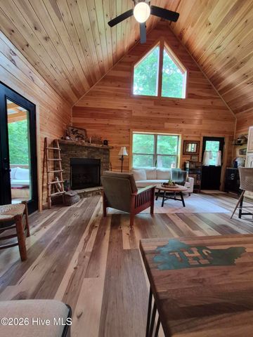 680 Deerfield Drive, Murphy, NC 28906