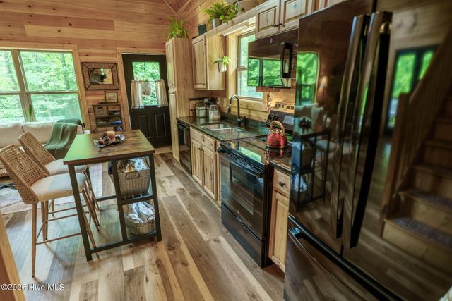 680 Deerfield Drive, Murphy, NC 28906