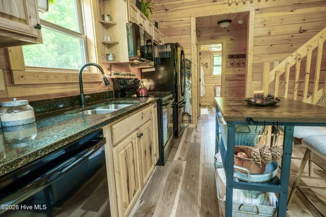 680 Deerfield Drive, Murphy, NC 28906