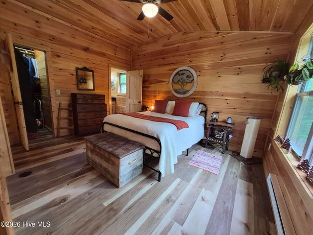 680 Deerfield Drive, Murphy, NC 28906