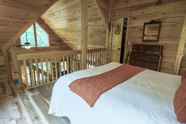 680 Deerfield Drive, Murphy, NC 28906