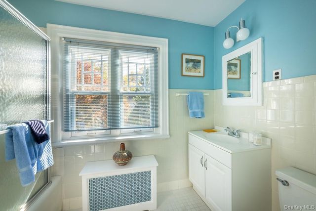 9 Oxford Road, White Plains, NY 10605