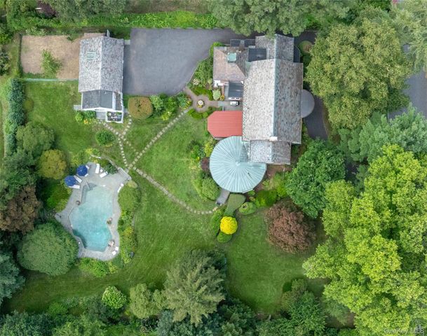 9 Oxford Road, White Plains, NY 10605