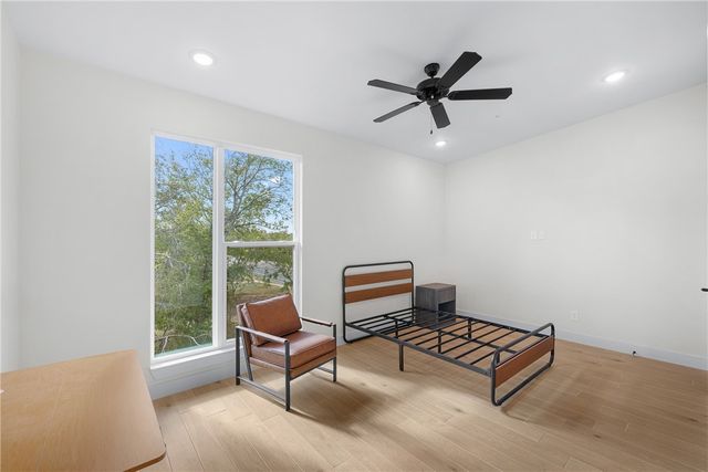 2539 East Villa Maria Road D, Bryan, TX 77802