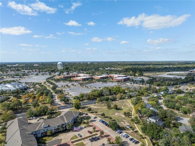 2539 East Villa Maria Road D, Bryan, TX 77802