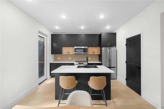 2539 East Villa Maria Road D, Bryan, TX 77802