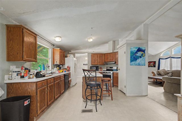15783 E Williams Road, Conroe, TX 77303