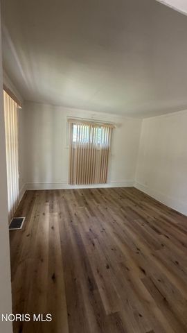 1026 Oakwood Avenue, Toledo, OH 43607