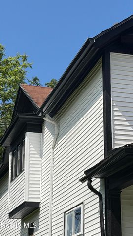 1026 Oakwood Avenue, Toledo, OH 43607