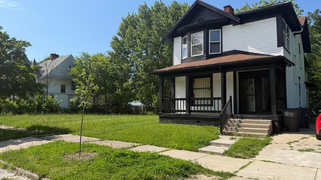1026 Oakwood Avenue, Toledo, OH 43607