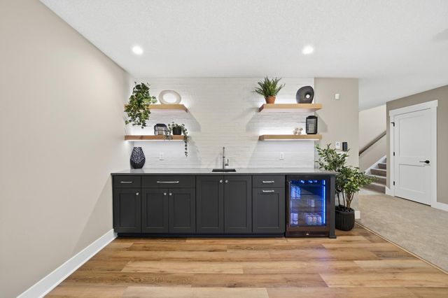 6735 Kimberly Lane N, Maple Grove, MN 55311