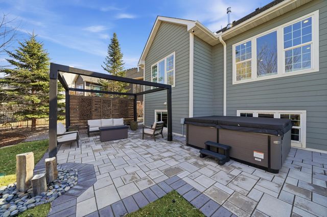 6735 Kimberly Lane N, Maple Grove, MN 55311