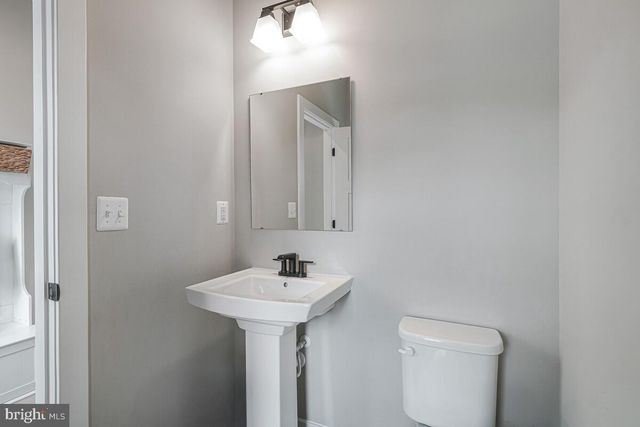 11900 SUN VALLEY DR, Fort Washington, MD 20744