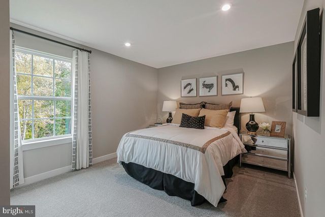 11900 SUN VALLEY DR, Fort Washington, MD 20744