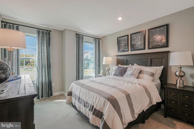 11900 SUN VALLEY DR, Fort Washington, MD 20744