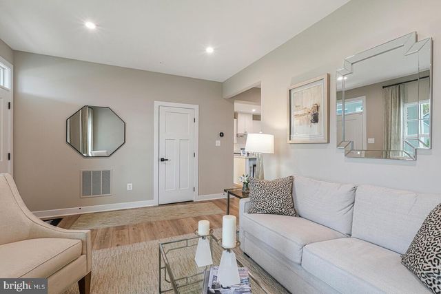 11900 SUN VALLEY DR, Fort Washington, MD 20744