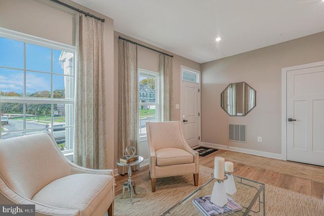 11900 SUN VALLEY DR, Fort Washington, MD 20744