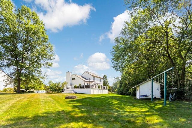 8958 Holquest Drive, Lewis Center, OH 43035