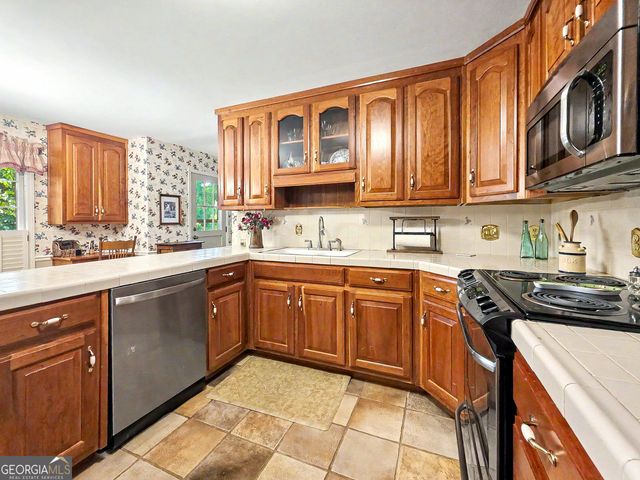 3479 Castleridge Drive, Tucker, GA 30084