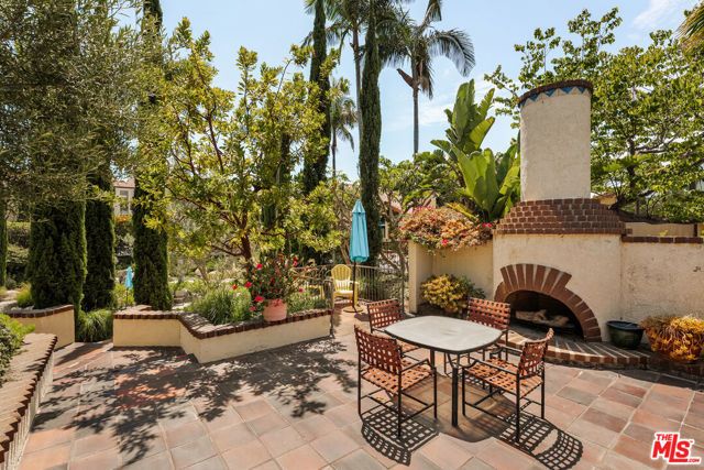 1333 Park Plaza Drive, Long Beach, CA 90804