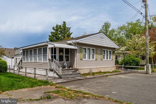 18006 HOWARD DR, Rehoboth Beach, DE 19971