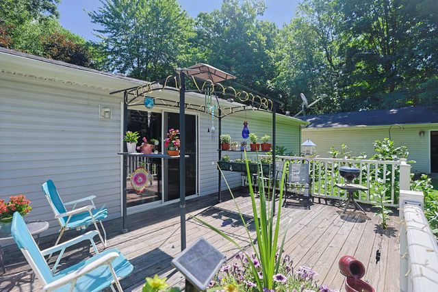 2940 Beebe Road, Howard Twp, MI 49120