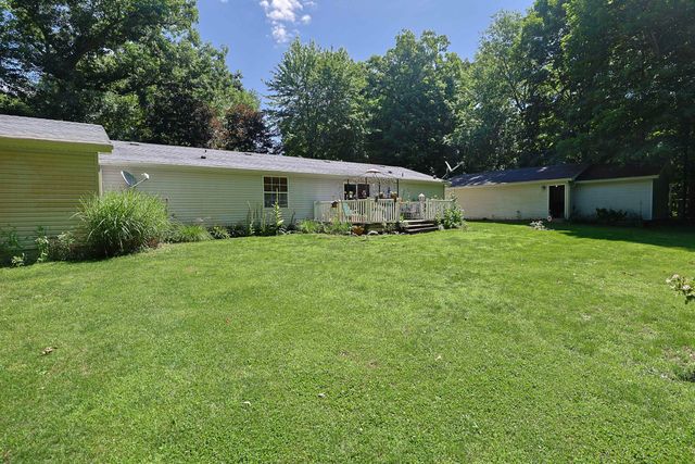 2940 Beebe Road, Howard Twp, MI 49120
