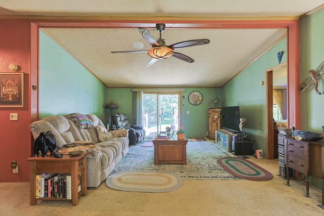 2940 Beebe Road, Howard Twp, MI 49120