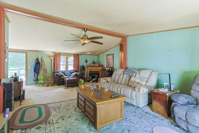 2940 Beebe Road, Howard Twp, MI 49120
