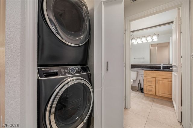 210 East Flamingo Road 105, Las Vegas, NV 89169