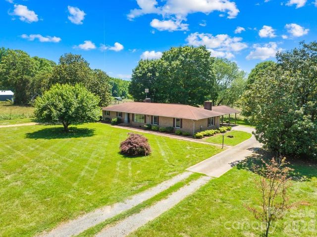 406 Kistler Farm Road, Mooresville, NC 28115