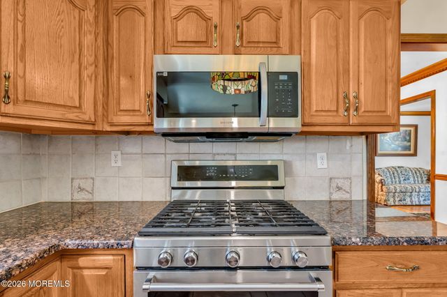 2003 Finderne Street, Oakhurst, NJ 07755