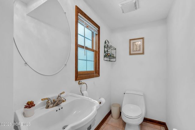 2003 Finderne Street, Oakhurst, NJ 07755