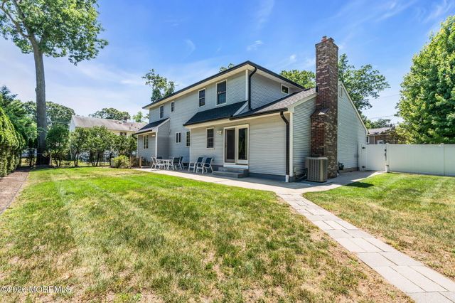 2003 Finderne Street, Oakhurst, NJ 07755