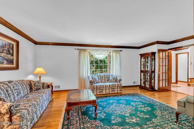 2003 Finderne Street, Oakhurst, NJ 07755