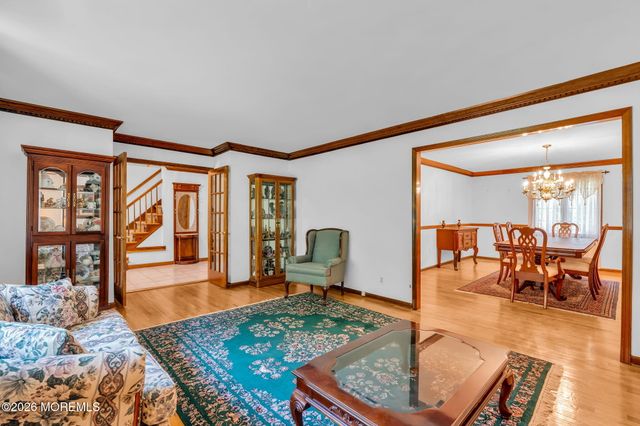 2003 Finderne Street, Oakhurst, NJ 07755