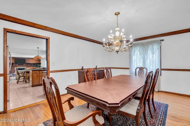 2003 Finderne Street, Oakhurst, NJ 07755
