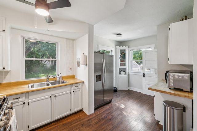 1725 41st Street, Des Moines, IA 50310